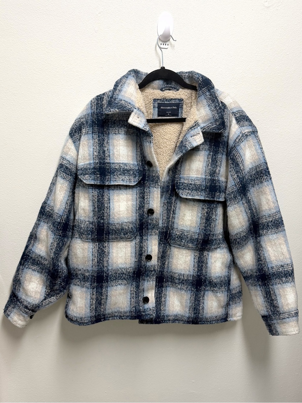 Abercrombie & Fitch Men’s Blue and Cream Plaid Sherpa-Lined Jacket
